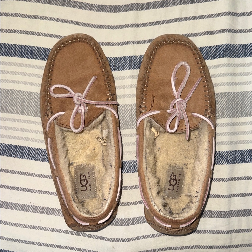 UGG Slippers with Pink Laces